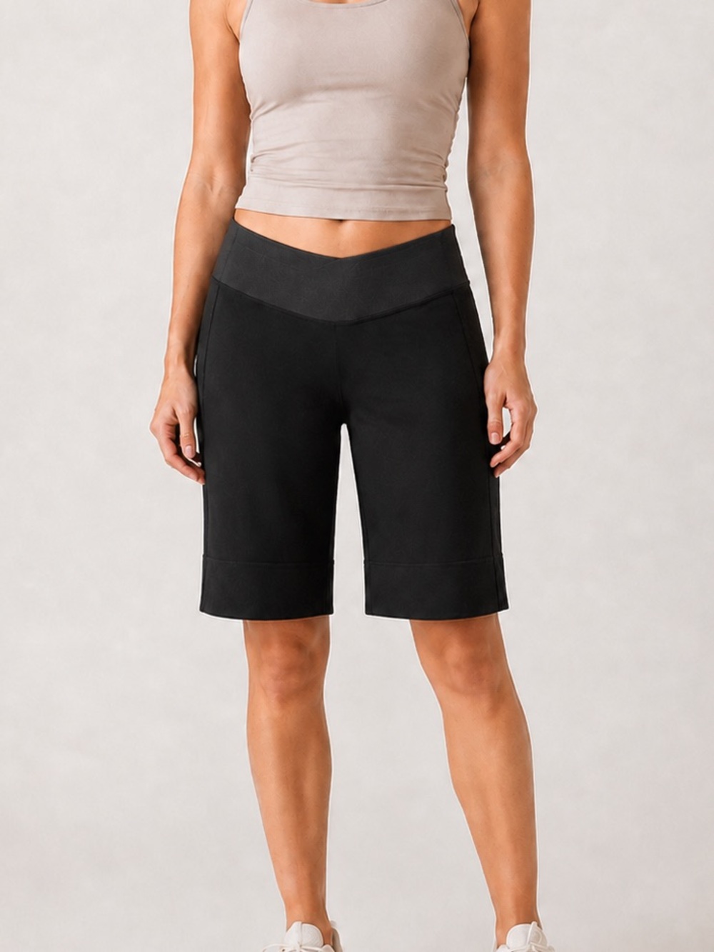 Lululemon Wide Leg Athletic Shorts - Blk/Grey